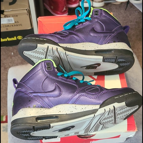 Flight 13 MID - Picture 2 of 4